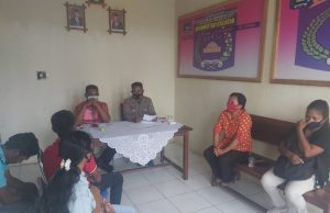 PS. Kanit Binmas Polsek Selaru giat mediasi permasalahan Pengancamanan warga