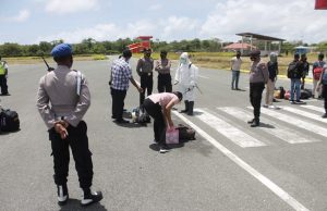 Kedatangan Penumpang Wings Air mendapatkan Pengamanan personil Aman Nusa II Polres Kep. Tanimbar