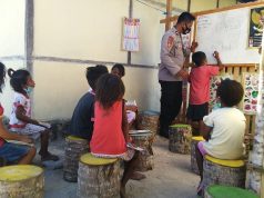 Bhabinkamtibmas Amdasa Laksanakan Program Belajar Anak di Masa Pandemi Covid-19