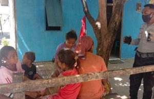 Bhabinkamtibmas Fursuy tegur warga tidak gunakan Masker dan edukasi 4M