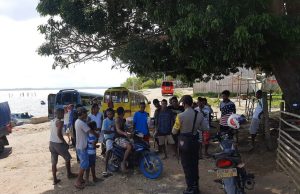 Bhabinkamtibmas Batuputih dalam giat himbauan Prokes sampaikan 4M