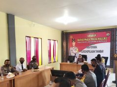 Waka Polda Maluku beri arahan kepada seluruh Perwira Polres Kep. Tanimbar dalam agenda kunjungan Kerja