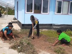 Giat Bakti Sosial bersama Para Ibu di Ikuti Oleh Bhabinkamtibmas Weratan dan di Pimpin oleh Kepala Desa