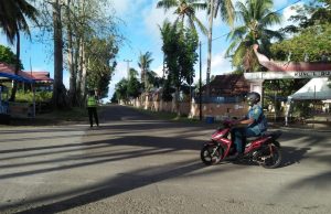 Unit Pelaksana Lantas Polsek Tanimbar Selatan back up pers lalu lintas Polres Kep. Tanimbar Giat Gatur pagi