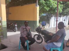 Sambangi Bapak Montje Salembun, Bhabinkamtibmas Olilit Barat Sosialisasi AKB Kepada Warga Desa