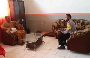 Bhabinkamtibmas Weratan Laksanakan Giat Koordinasi Bersama Kepsek SMA Negeri 13 Seira Untuk Meminta Izin Laksanakan Sosialisasi Di Sekolah