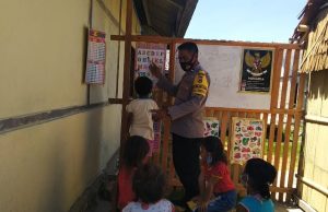 Bhabinkamtibmas Amdasa Laksanakan Program Belajar Anak, Guna Mencerdasakan di Masa Pandemi Covid-19