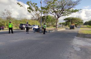 Propam Polres Kep. Tanimbar Giat Pengecekan personil Sat Lantas dalam giat Gatur pagi