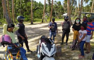 Personil Sat Samapta Giat Patroli pada tempat Wisata di Kota Saumlaki
