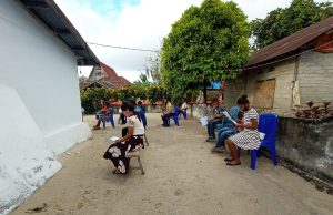 Bhabinkamtibmas Matakus Giat Pengamanan Ibadah Minggu