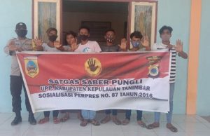 Bhabinkamtibmas Matakus Sosialisasikan Perpres Nomor 87 Tahun 2016 tentang Satgas Saber Pungli Kepada Warga Desa