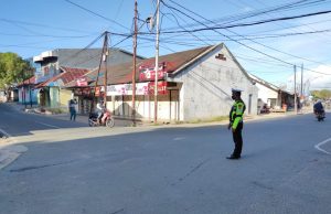 Personil Unit Pelaksana Lalu lintas Polsek Tanimbar Selatan Giat Gatur pagi
