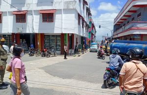 Polsek Tanimbar Selatan bersama personil gabungan TNI dan Satpol PP. Giat Ops Imbangan Yustisi Prokes Covid-19