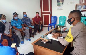 Bhabinkamtibmas Lauran amankan dan hadiri Giat Pertemuan di Desa