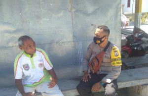 Bhabinkamtibmas Kabiarat Sambangi Warga Ingatkan Terkait Prokes