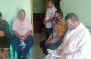 Bhabinkamtibmas Olilit Timur Kunjungi Warga Desa Sampaikan Jaga Situasi Kamtibmas