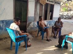 Bhabinkamtibmas Lermatang Kunjungi Bapak Yakop Ranratu Sampaikan Pesan 4M