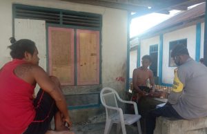 Giat Sambang Bapak Elias Urat, Bhabinkamtibmas Lelingluan Berikan Bimbingan Protokol Kesehatan