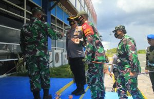 Kapolres Kepulauan Tanimbar bersama Unsur TNI Jemput Danrem 151/Binaiya Kodam XVI/Pattimura
