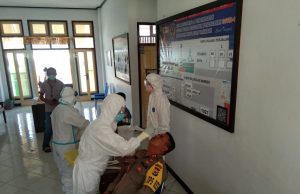 Personil Ops Aman Nusa Polres Kepulauan Tanimbar Jalani Tes Swab