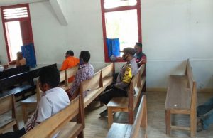 Hadiri dan Amankan Musyawaraha RKPDes Bhabinkamtibmas Wermatang Himbau Patuhi Prokes