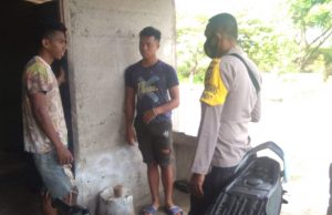 Bhabinkamtibmas Kabiarat Sosialisasikan Rekrutmen Anggota Polri Tahun Anggaran 2021 Kepada Pemuda Desa