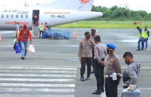 Giat Pengamanan personil Ops Aman Nusa II Polres Kepulauan Tanimbar terhadap Pelaku Perjalanan dari luar Tanimbar