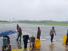 Kegiatan Pengamanan rutin Pelaku Perjalanan oleh personil Ops Aman Nusa Polres Kepulauan Tanimbar dan personil TNI