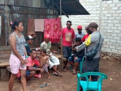 Bhabinkamtibmas Adaut Himbau Warga Jaga Situasi Kamtibmas Desa Jelang Pilkades