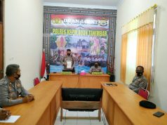 Kapolres Kepulauan Tanimbar didampingi Waka Polres dan PJU Polres Ikuti Giat Pencanangan ZI Polda Maluku secara Virtual