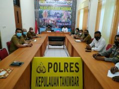 Kapolres Kepulauan Tanimbar didampingi Kasat Reskrim Ikuti Vicon kegiatan Launching Website SP2HP online dan E-PPNS