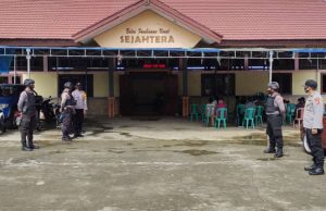 Polres Kepulauan Tanimbar sukses amankan jalannya Sholat Hari raya Idul Fitri 1442 H dan Ibadah kenaikan Isa Al-Masih di Tanimbar