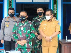 Kapolres Kepulauan Tanimbar bersama Forkopimda hadir dampingi Danrem 151/Binaiya tinjau Giat TMMD ke-111 tahun 2021