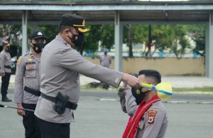Pimpin Upacara Tradisi Penyambutan Paja dan Baja, Kapolres Kepulauan Tanimbar Imbau jadi anggota Polri yang bermanfaat bagi Masyarakat dan Institusi