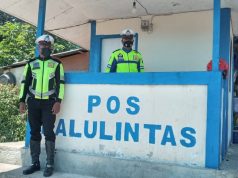 Unit Turjawali Sat Lantas Polres Kep. Tanimbar rutin Giat Penjagaan dan Pengaturan pada Pos tetap wujudkan Kamseltibcar Lantas di Kota Saumlaki