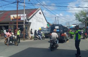 Unit Turjawali Sat Lantas Polres Tanimbar rutin giat Pengaturan dan Penjagaan Pos tetap