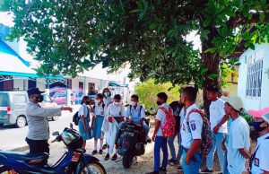 Tingkatkan kesadaran hukum, Sat Binmas Giat Penyuluhan kepada para Siswa SMK N. 1 Saumlaki