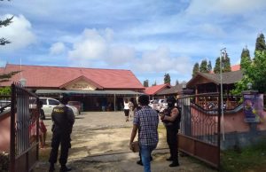 Berikan rasa aman kepada umat Kristen di jam Ibadah, Sat Samapta Polres Kep. Tanimbar giat Patroli KRYD pada tempat Ibadah