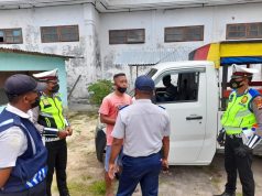 Operasi penertiban angkutan umum rutin digelar Sat Lantas Polres Kep. Tanimbar bersama Dishub