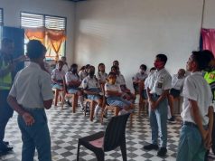 Sat Lantas Polres Tanimbar Sosialisasikan Kamseltibcar Lantas di Sekolah