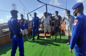 Sat Polairud Polres Tanimbar Patroli Sambang pada ABK dan Nakhoda KML Mola-Mola 01