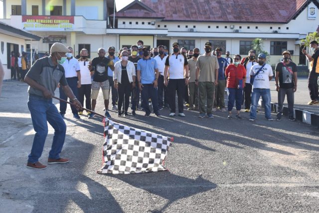 40. Olahraga bersama