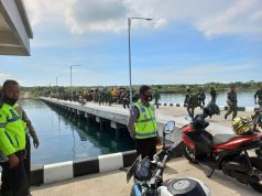 Sat Lantas Polres Tanimbar beri Pengawalan route kepulangan Satgas Pam Rahwan Yonif 734/SNS