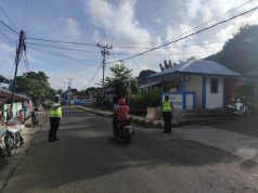 Kegiatan Gatur Lalu lintas Jam rawan pagi terus dilakukan Sat Lantas Polres Tanimbar