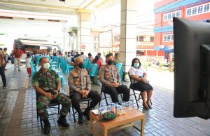 Irwasda Maluku hadiri kegiatan vaksinasi massal serentak Polres Tanimbar, sekaligus Vicon yang dipimpin oleh Kabareskrim Polri