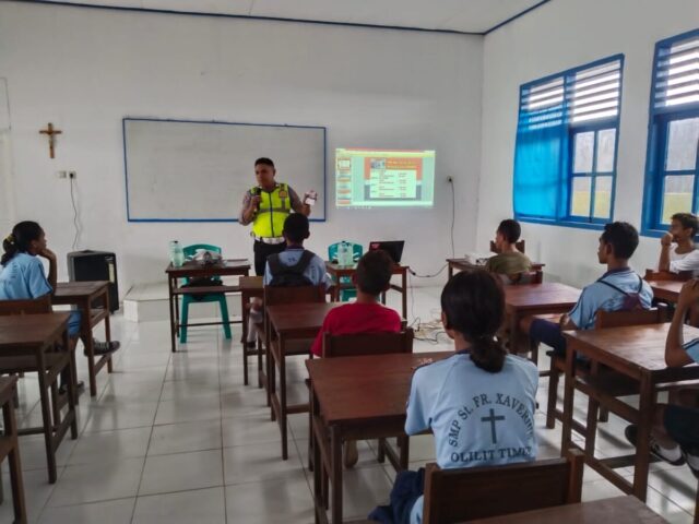 63563846-8B3E-4F57-8AAB-736EAE426C71