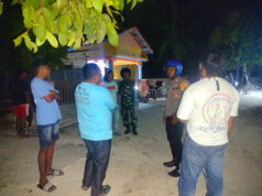 Jaga Kamtibmas di malam Minggu, Bhabinkamtibmas Lermatang, Babinsa dan Linmas kompak patroli 3 Pilar