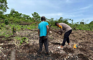 Tinjau lahan kosong, Bhabinkamtibmas Wadankou ajak Petani optimalkan fungsi lahan dan cegah Karhutla