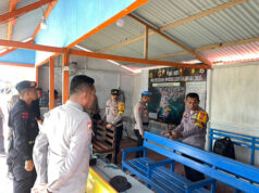 Pastikan kesiapan Personel, Kabag Ops Polres Kepulauan Tanimbar pimpin pengecekan Pos di hari pertama Operasi Lilin