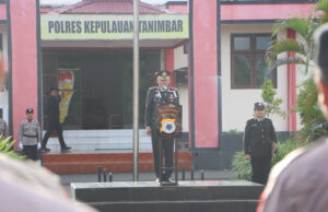 Peringati Hari Ibu ke-97, para Srikandi Polres Kepulauan Tanimbar dilibatkan sebagai Petugas upacara